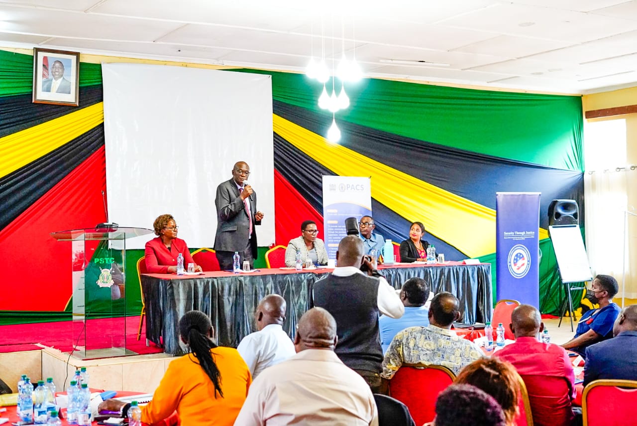 PLANS TO DEVELOP A CORRECTIONAL SERVICES MENTAL HEALTH MANUAL UNDERWAY 